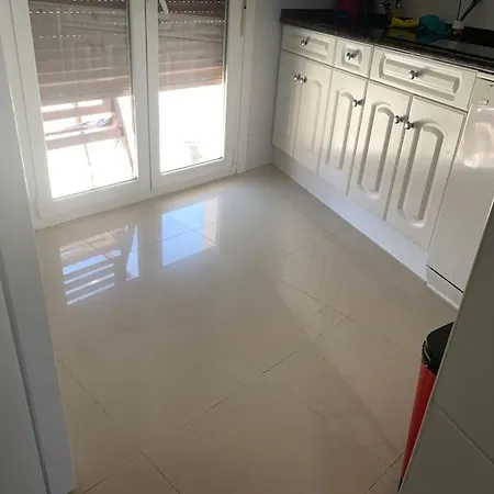 Apartment Atico En Esquina A Rotonda