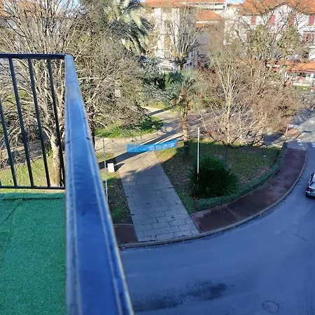 Atico En Esquina A Rotonda Apartamento *